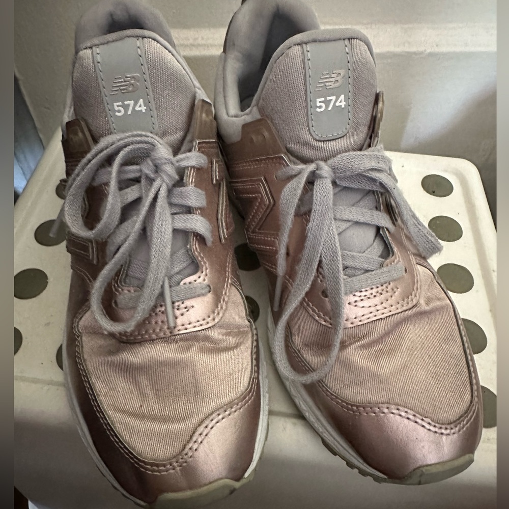 New Balance 574 sneakers